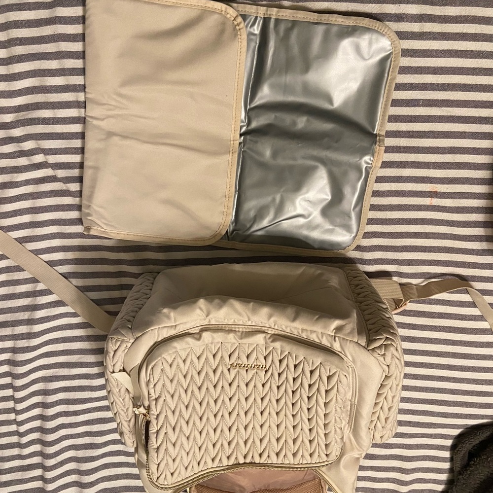Cream Backpack - Picture 2 of 3